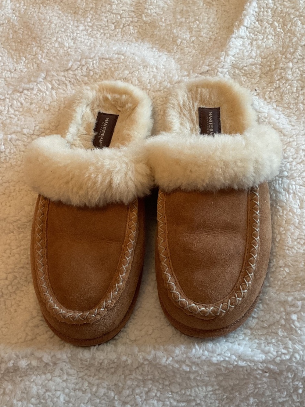 MANITOBAH women’s slippers